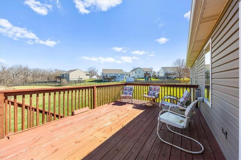 12670 Oakwood Drive — photo 33