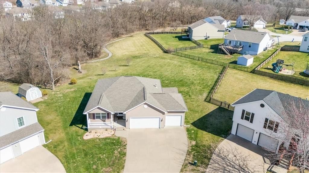 12670 Oakwood Drive — photo 39