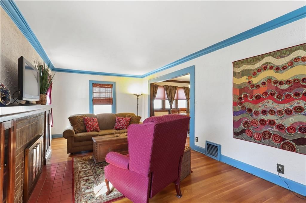 6115 Holmes Street — photo 3