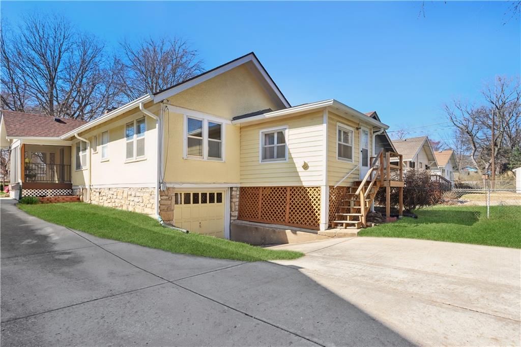 6115 Holmes Street — photo 18