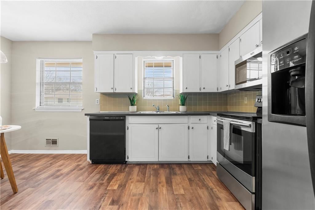 3831 Grant Street — photo 8