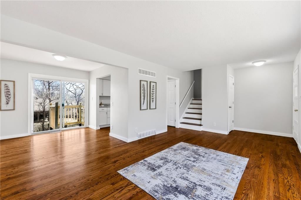 13321 Applewood Drive — photo 6