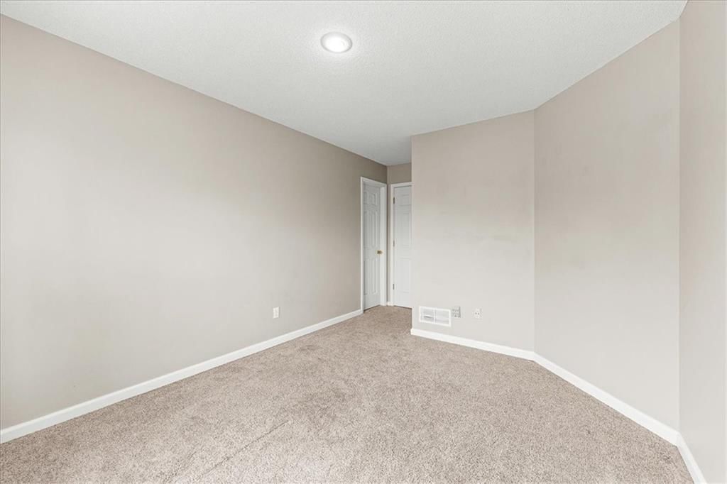 15826 Maple Street — photo 26