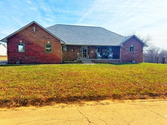 1516 Nebraska Street, Mound City, MO