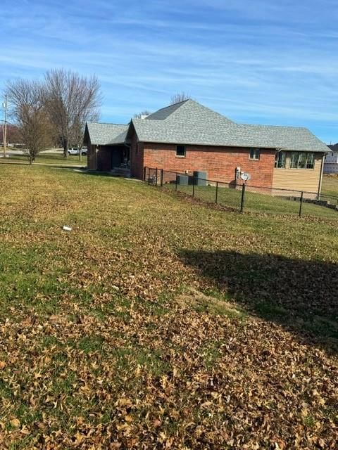 1516 Nebraska Street — photo 2