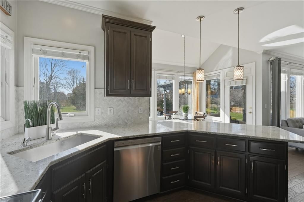 13843 W 154th Terrace — photo 7