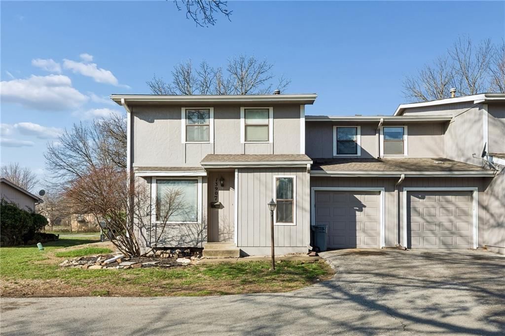 13907 Falkirk Circle, Grandview, MO