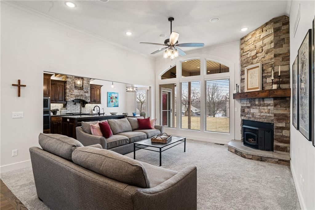 13 Timber Creek Circle — photo 2
