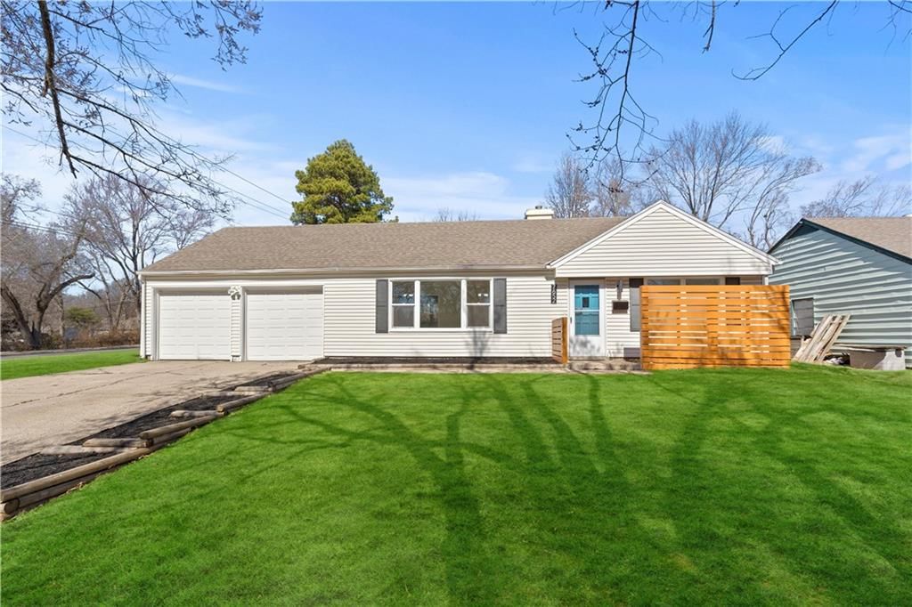 7652 High Drive, Prairie Village, KS