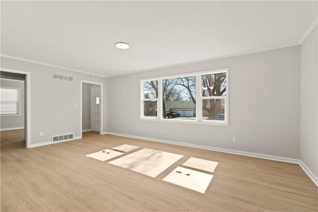7652 High Drive — photo 3