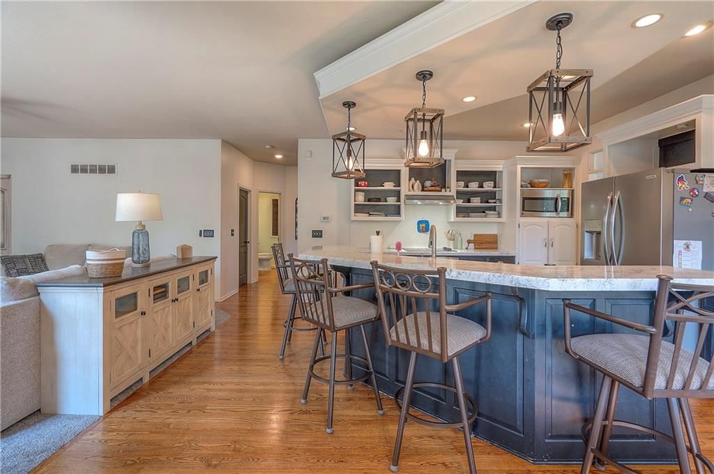 9217 N Lydia Avenue — photo 14