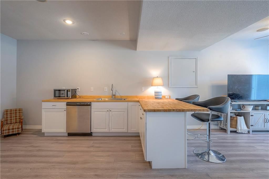9217 N Lydia Avenue — photo 42