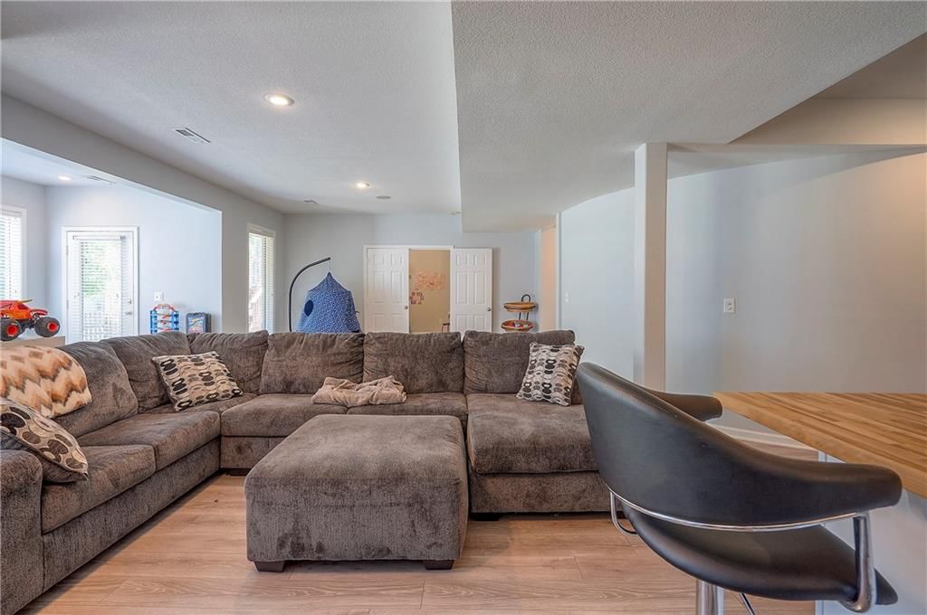 9217 N Lydia Avenue — photo 45