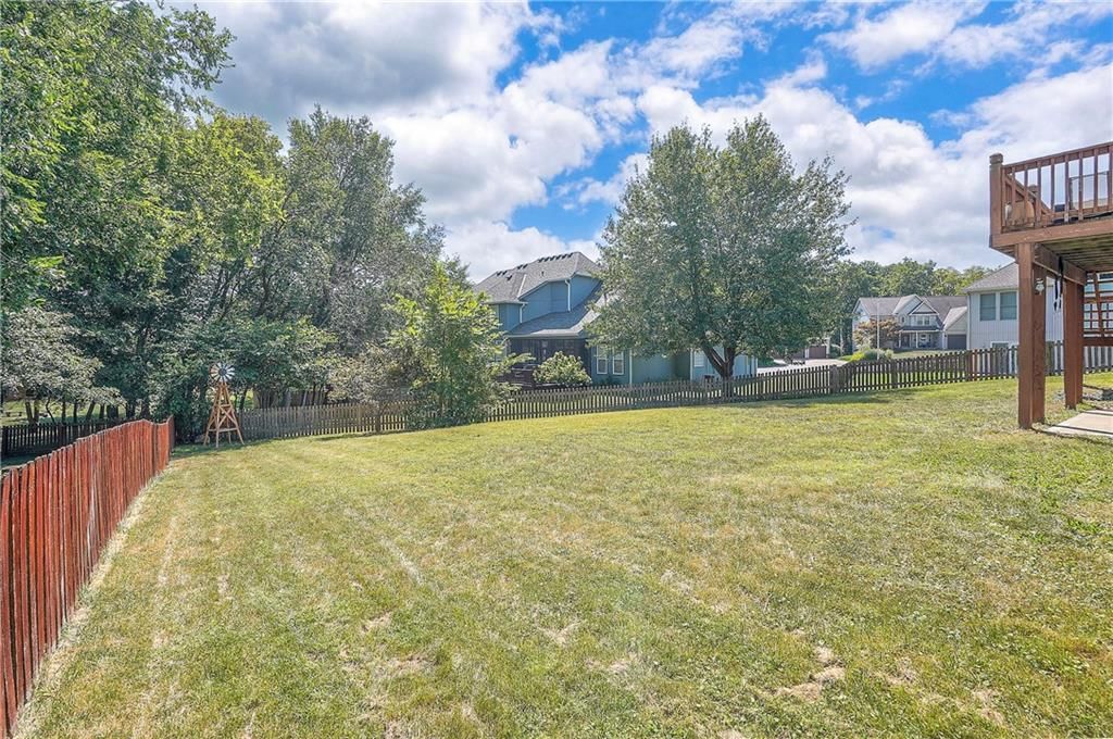9217 N Lydia Avenue — photo 57