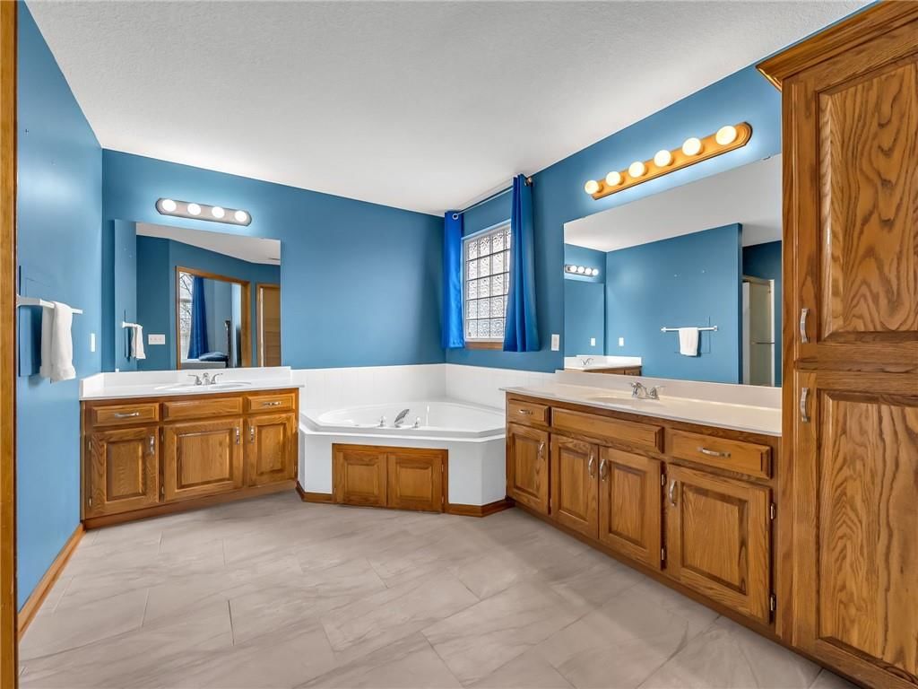 721 Saddle Peak Drive — photo 12