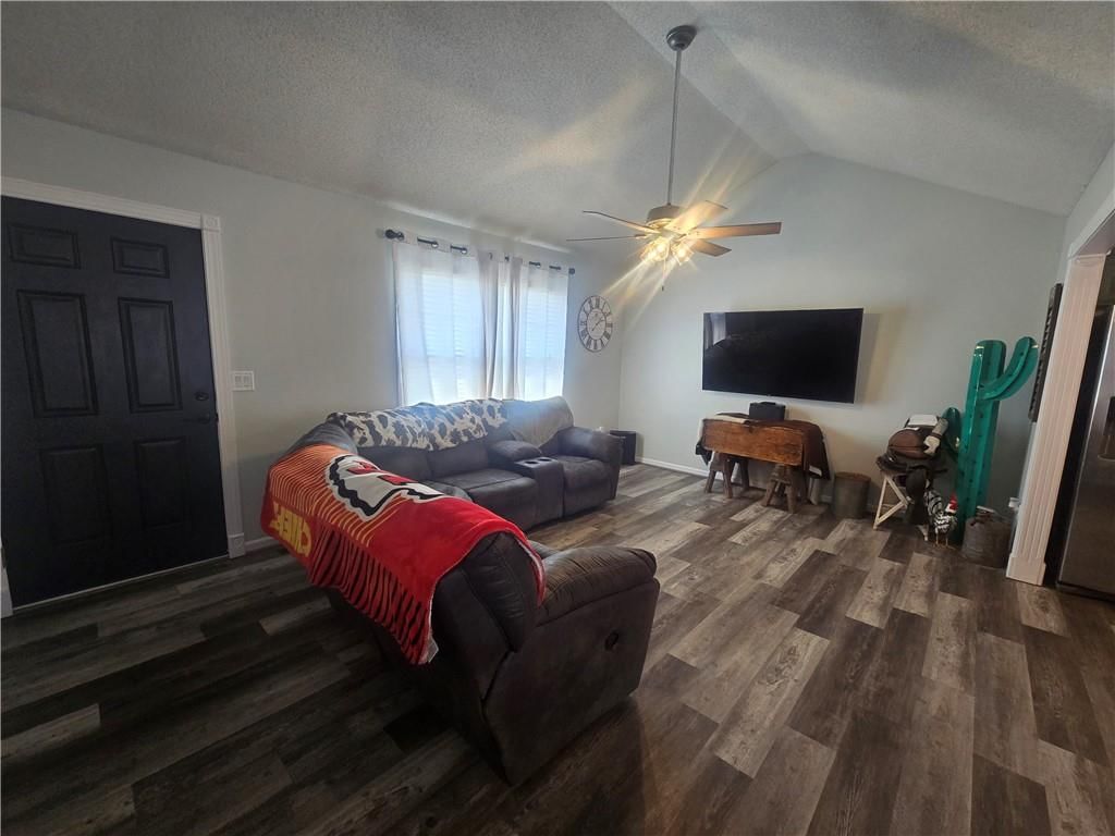 712 Maple Street — photo 9