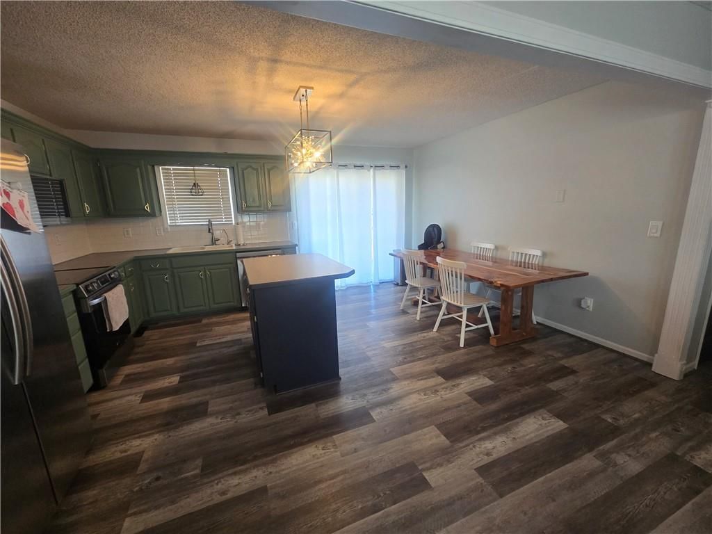 712 Maple Street — photo 14