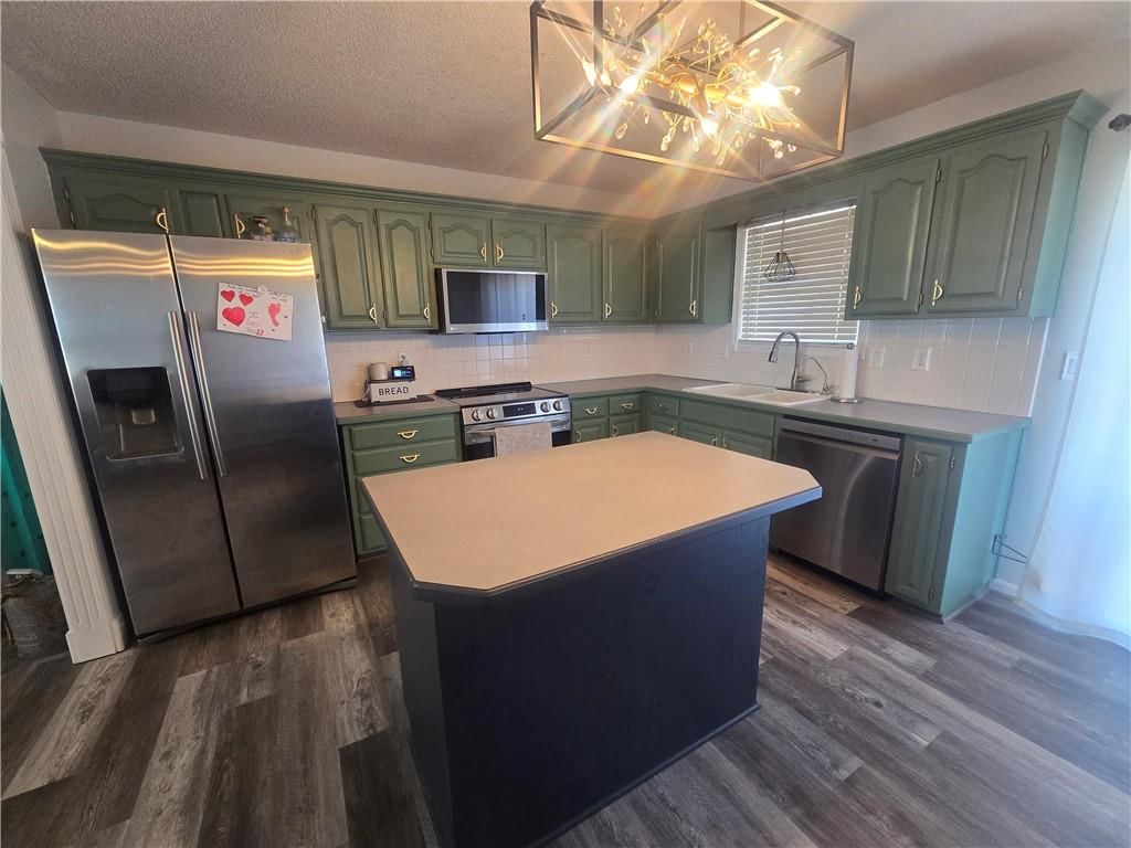 712 Maple Street — photo 18
