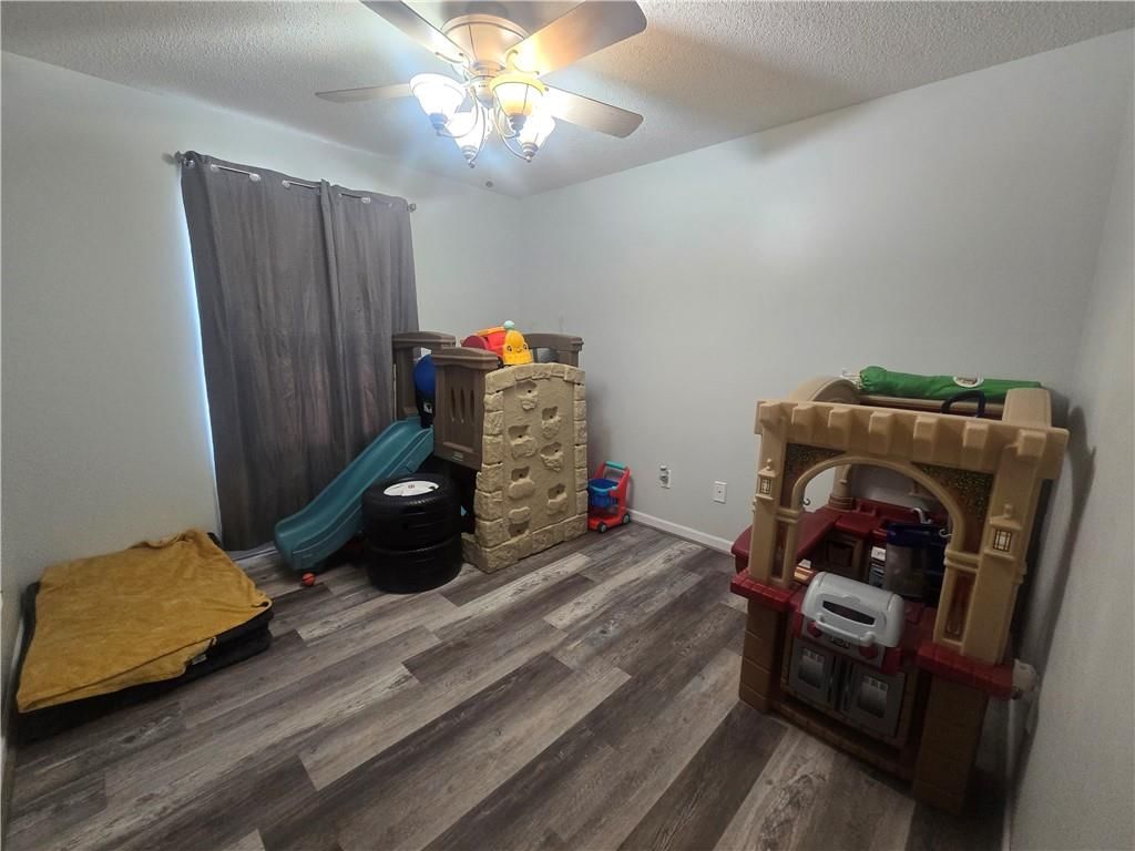 712 Maple Street — photo 35