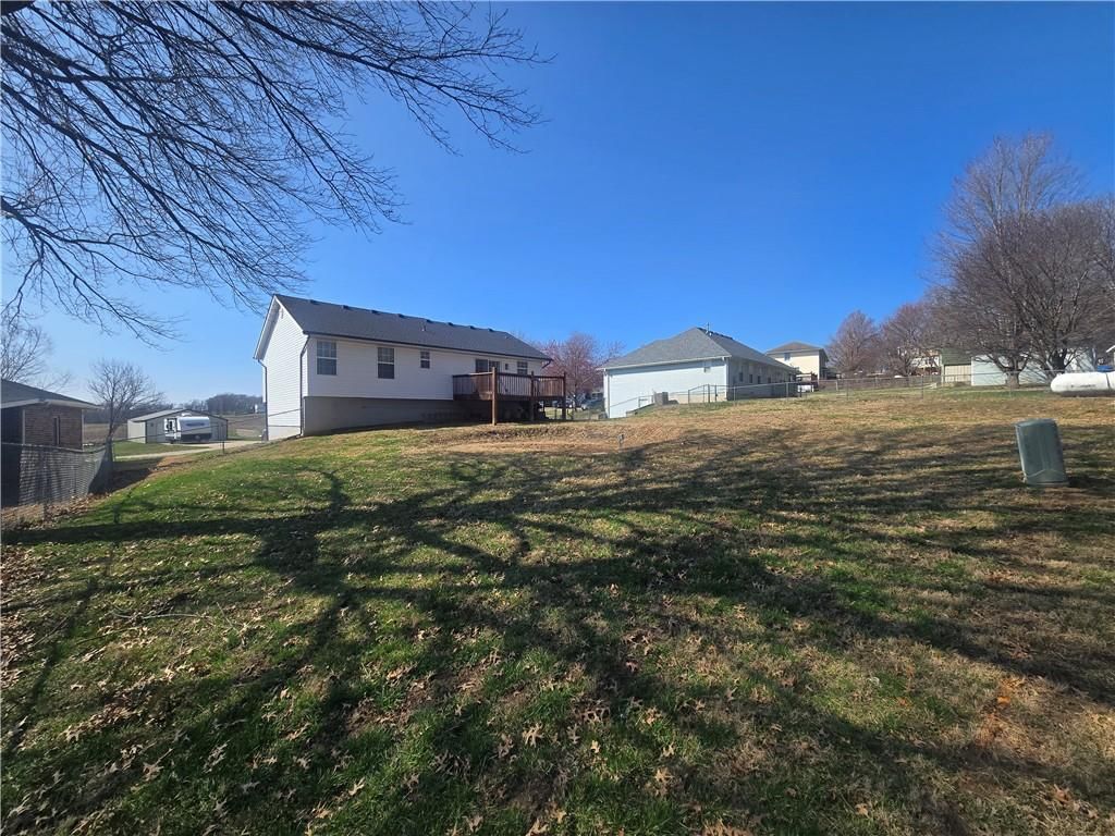 712 Maple Street — photo 56