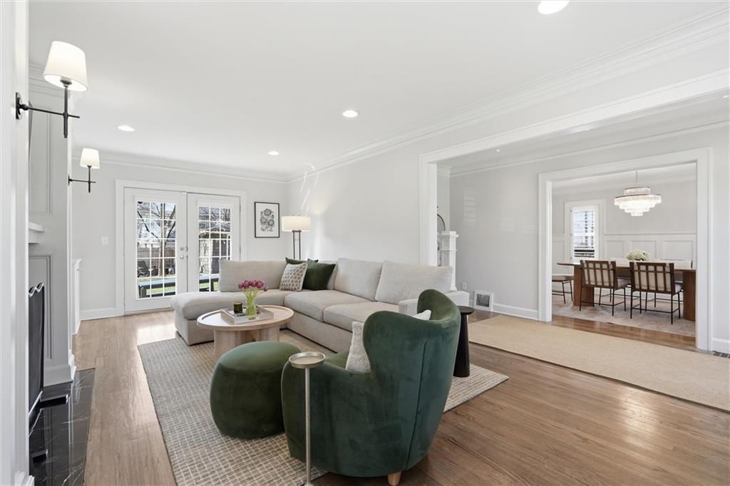 103 W 67th Terrace — photo 7