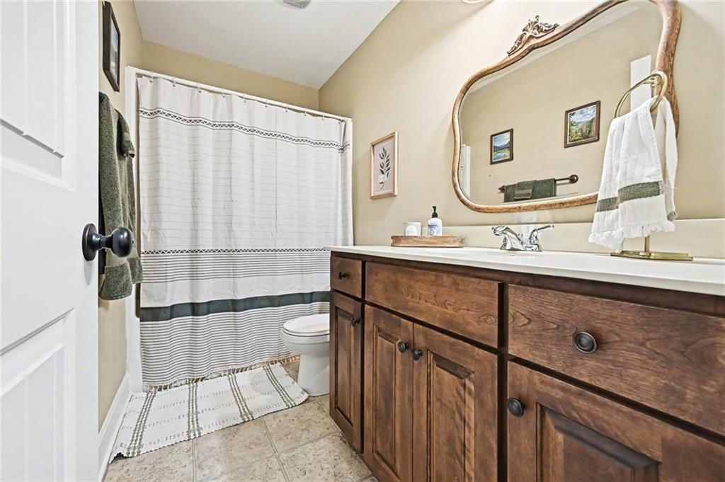 9621 N Adrian Avenue — photo 14