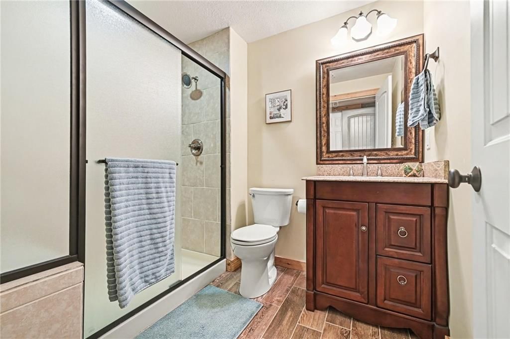9621 N Adrian Avenue — photo 15