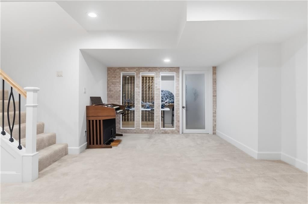 10585 W 157TH Terrace — photo 40