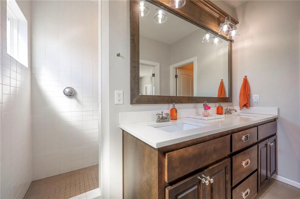 716 W 45th Street — photo 30