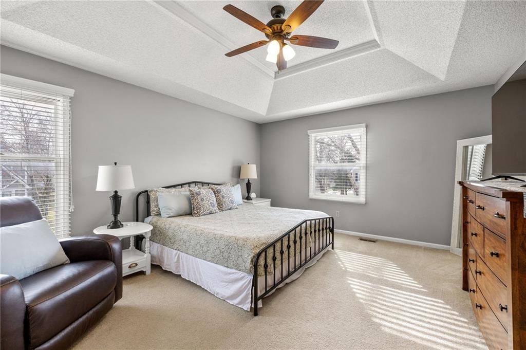11943 S Hallet Street — photo 10