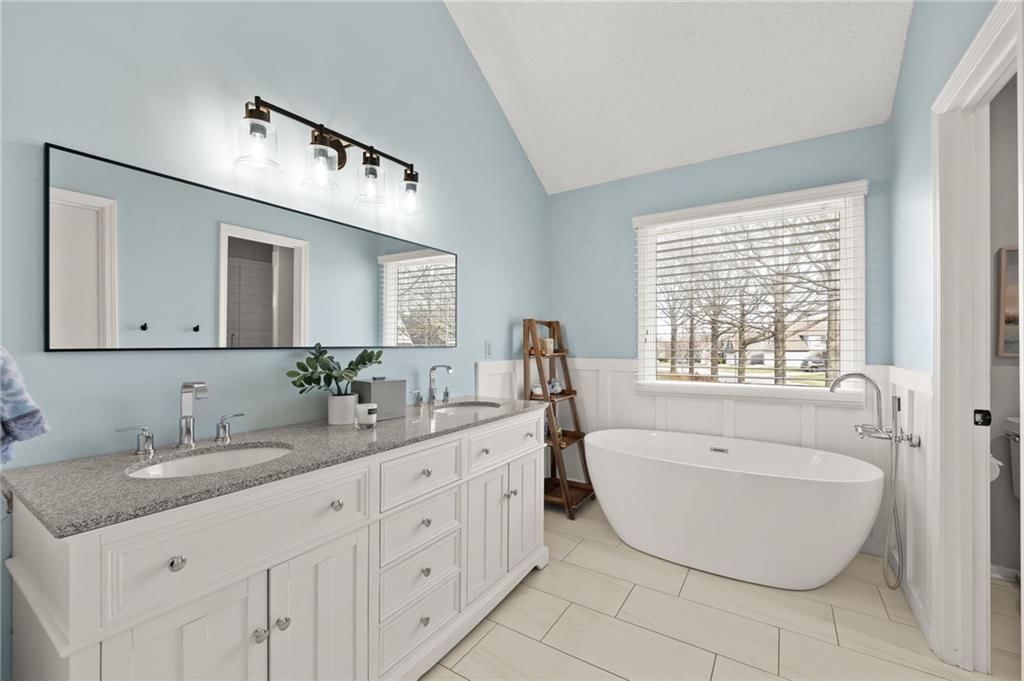 11943 S Hallet Street — photo 11
