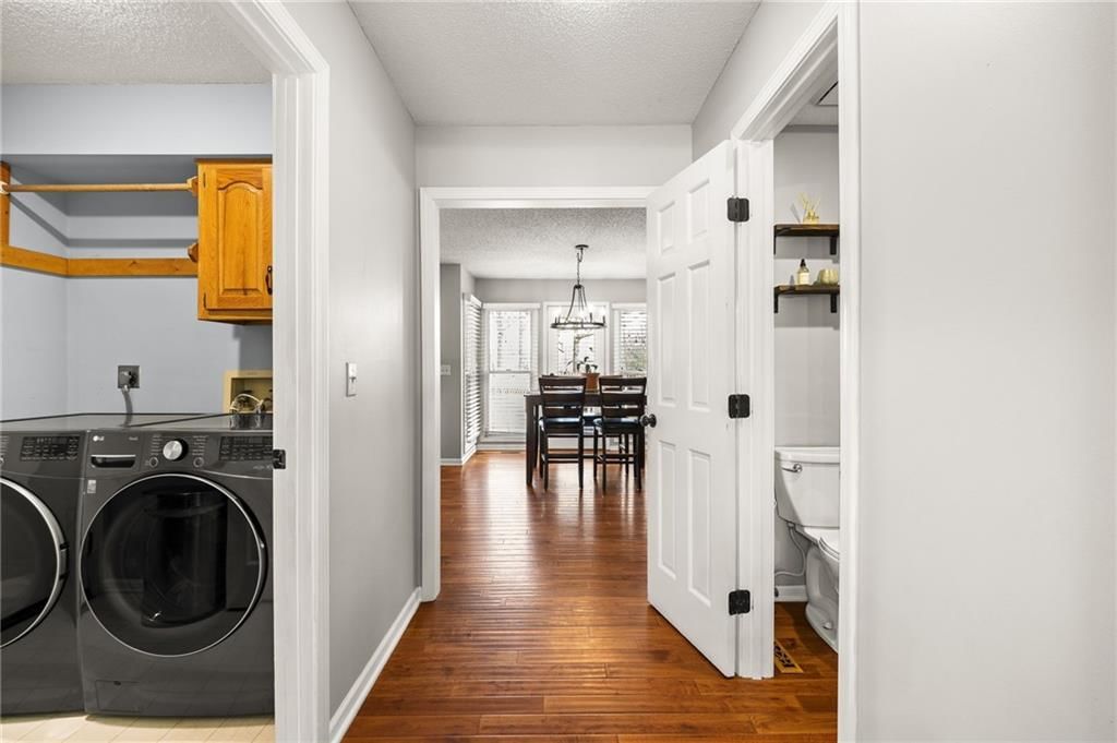 11943 S Hallet Street — photo 25