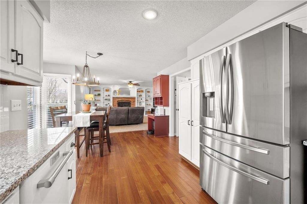 11943 S Hallet Street — photo 38