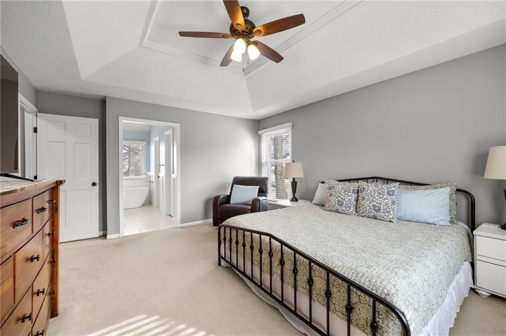 11943 S Hallet Street — photo 41