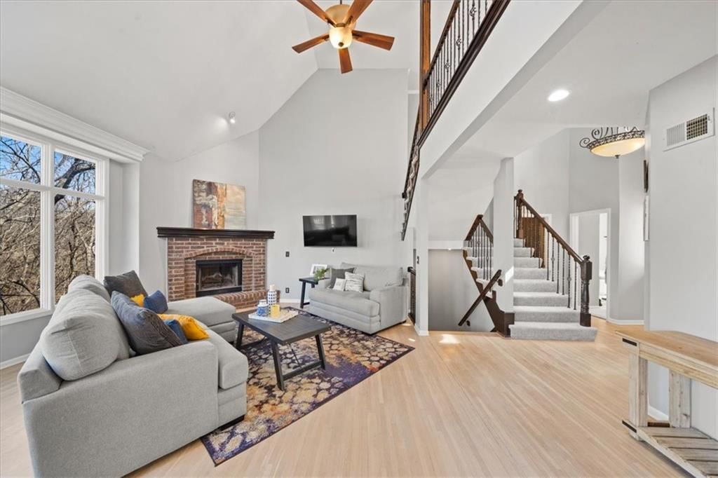 32210 W 91 Street — photo 3