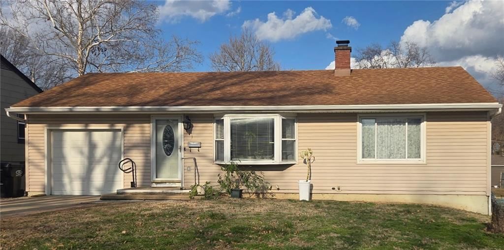 611 N Sunset Drive — photo 2