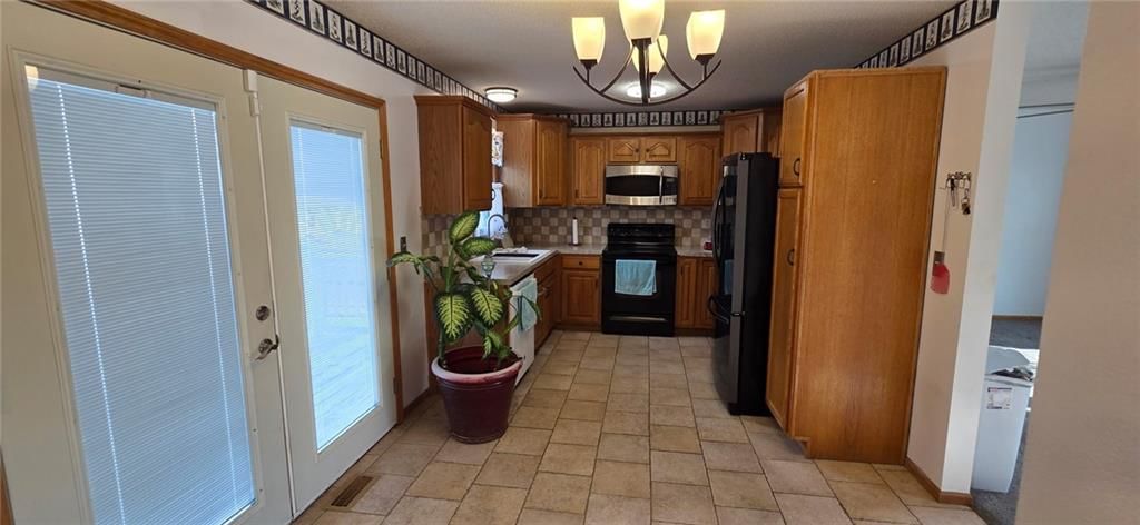 611 N Sunset Drive — photo 7