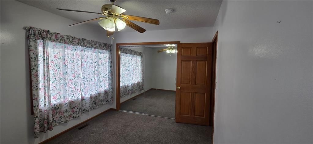 611 N Sunset Drive — photo 11