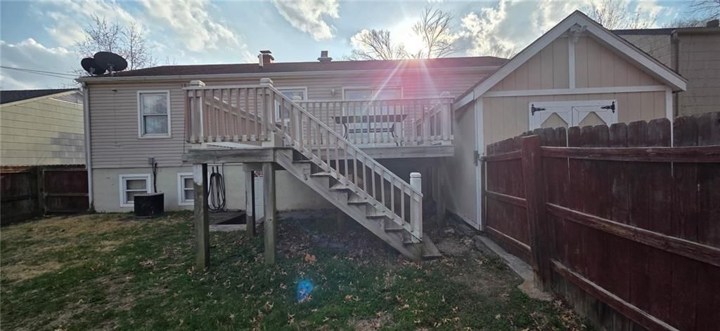611 N Sunset Drive — photo 27