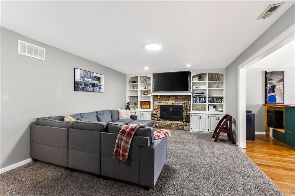 30030 W 84th Street — photo 47