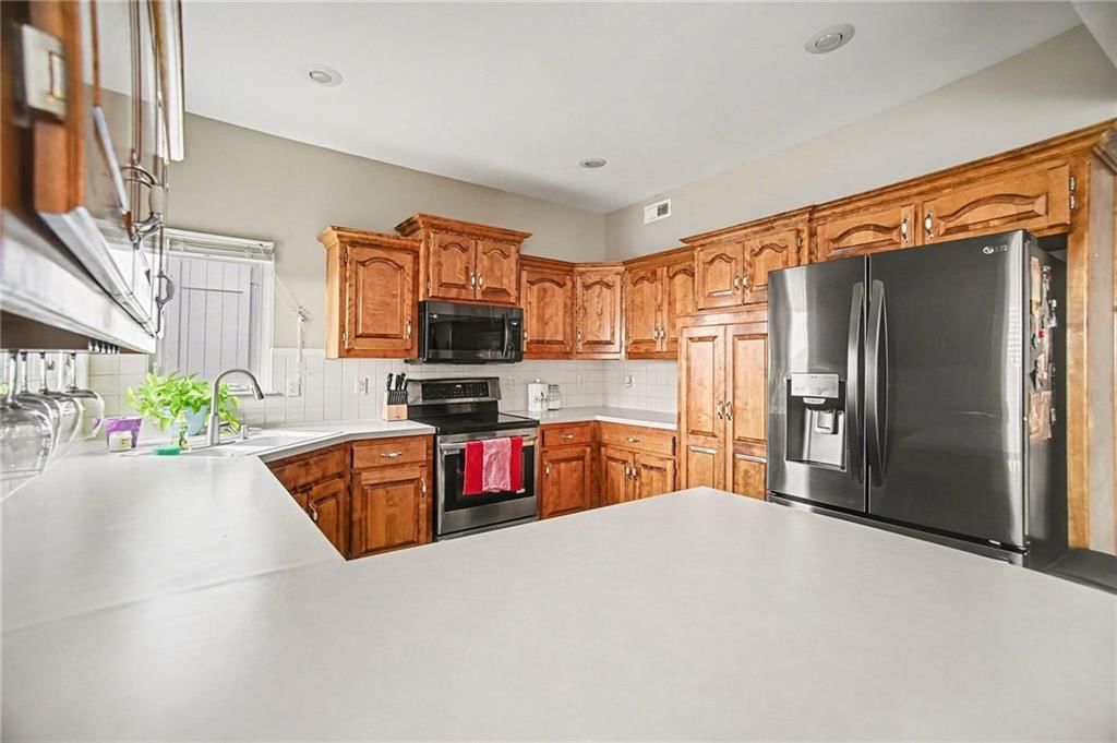 17897 W 163RD Terrace — photo 8