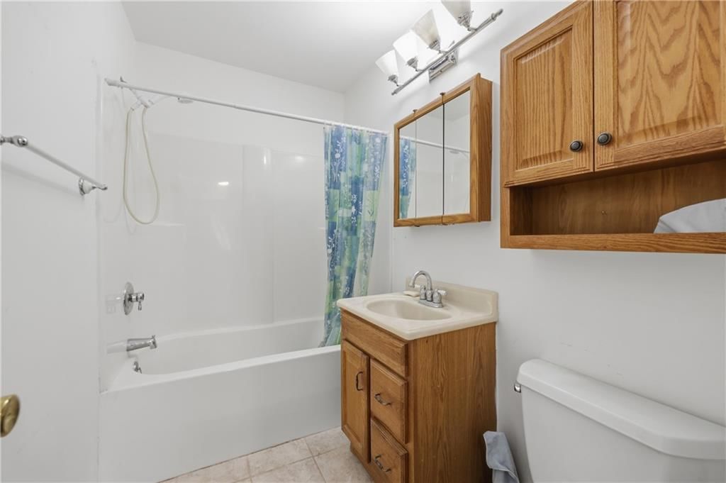 5435 CEDAR Avenue — photo 7