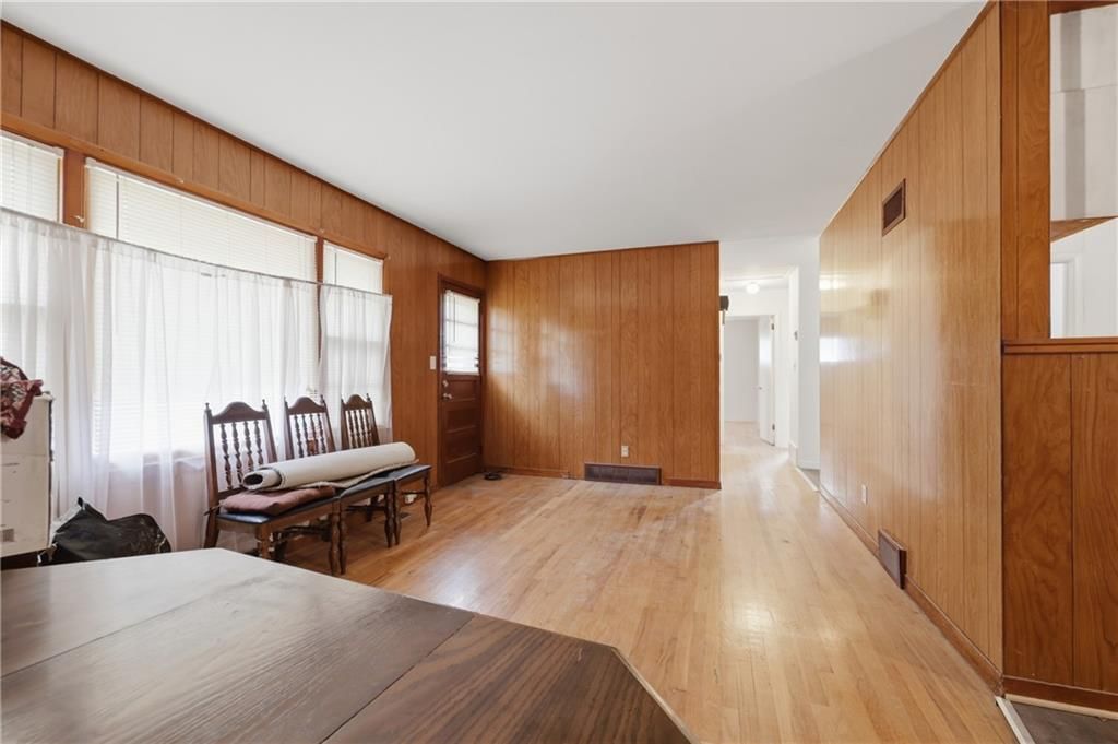 5435 CEDAR Avenue — photo 13