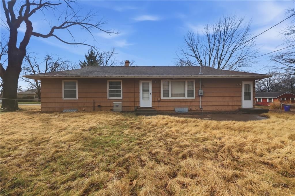 5435 CEDAR Avenue — photo 24