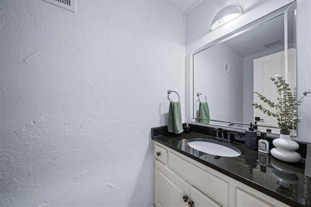 4941 W 138th Terrace — photo 15