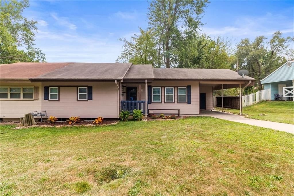410 Corral Drive, Belton, MO