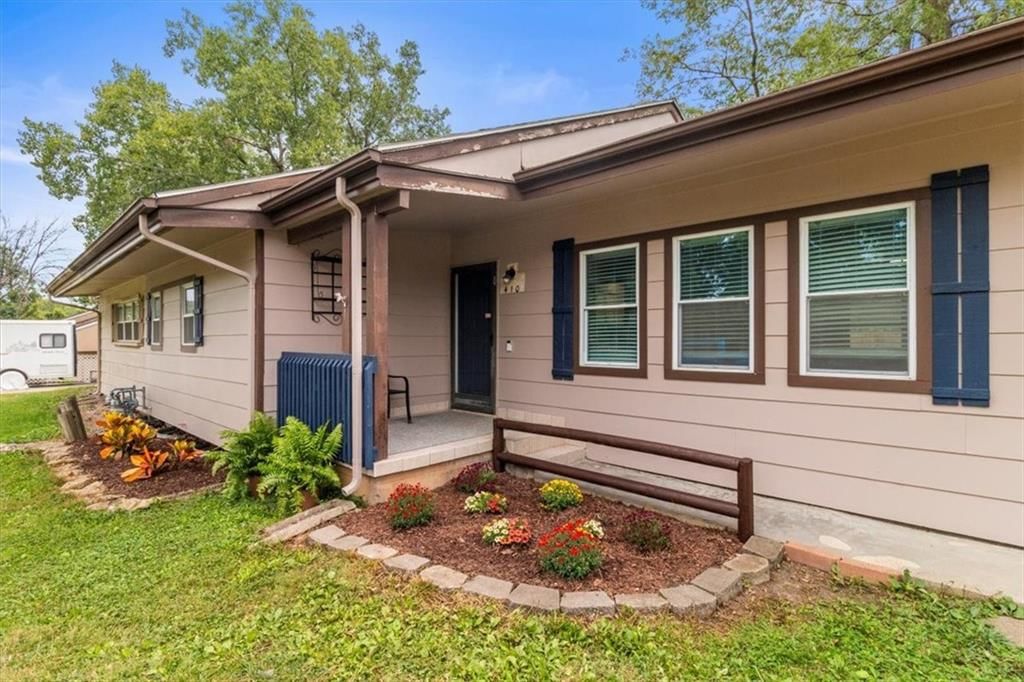 410 Corral Drive — photo 3