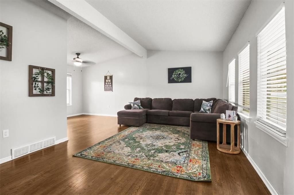 410 Corral Drive — photo 5