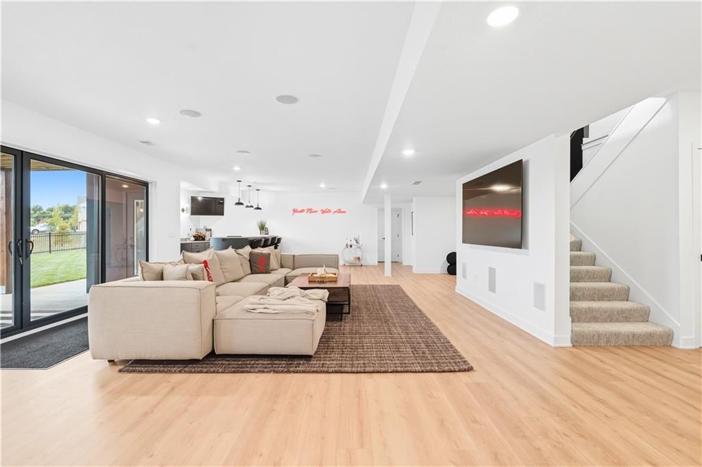 17420 Crystal Street — photo 24