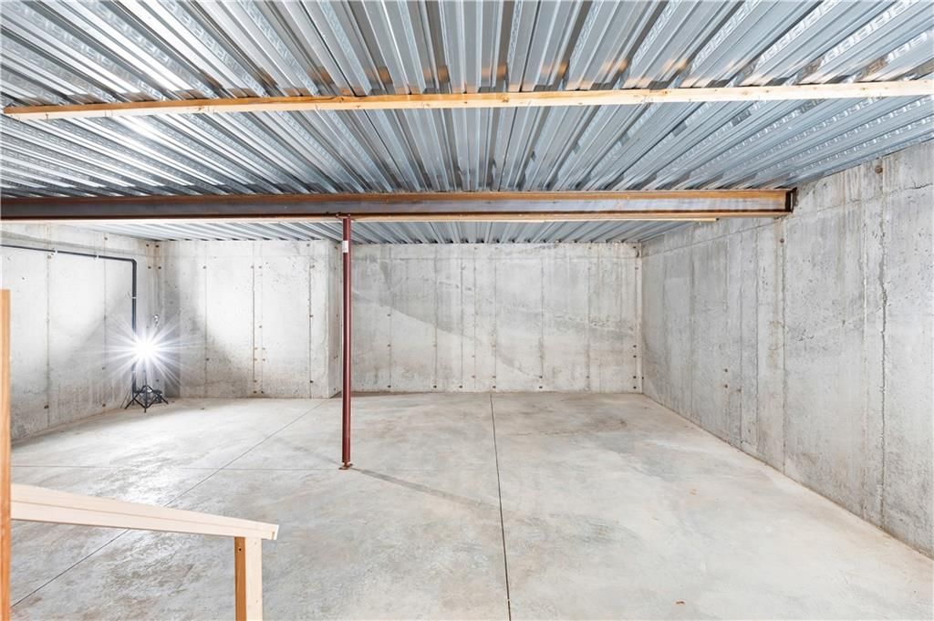17420 Crystal Street — photo 29